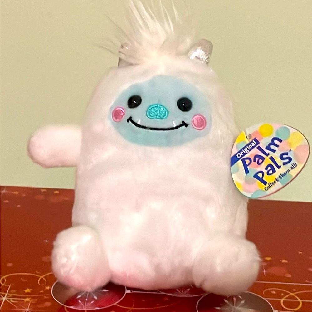 Palm Pals Baker Yeti